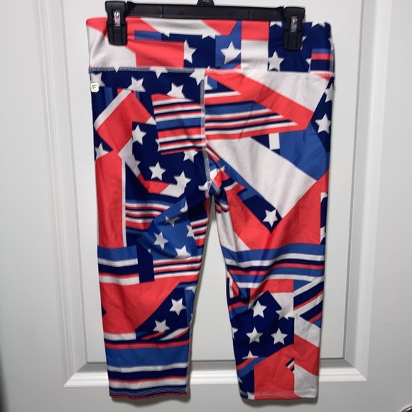 Fabletics Athletic Capri Pants - Picture 4 of 7